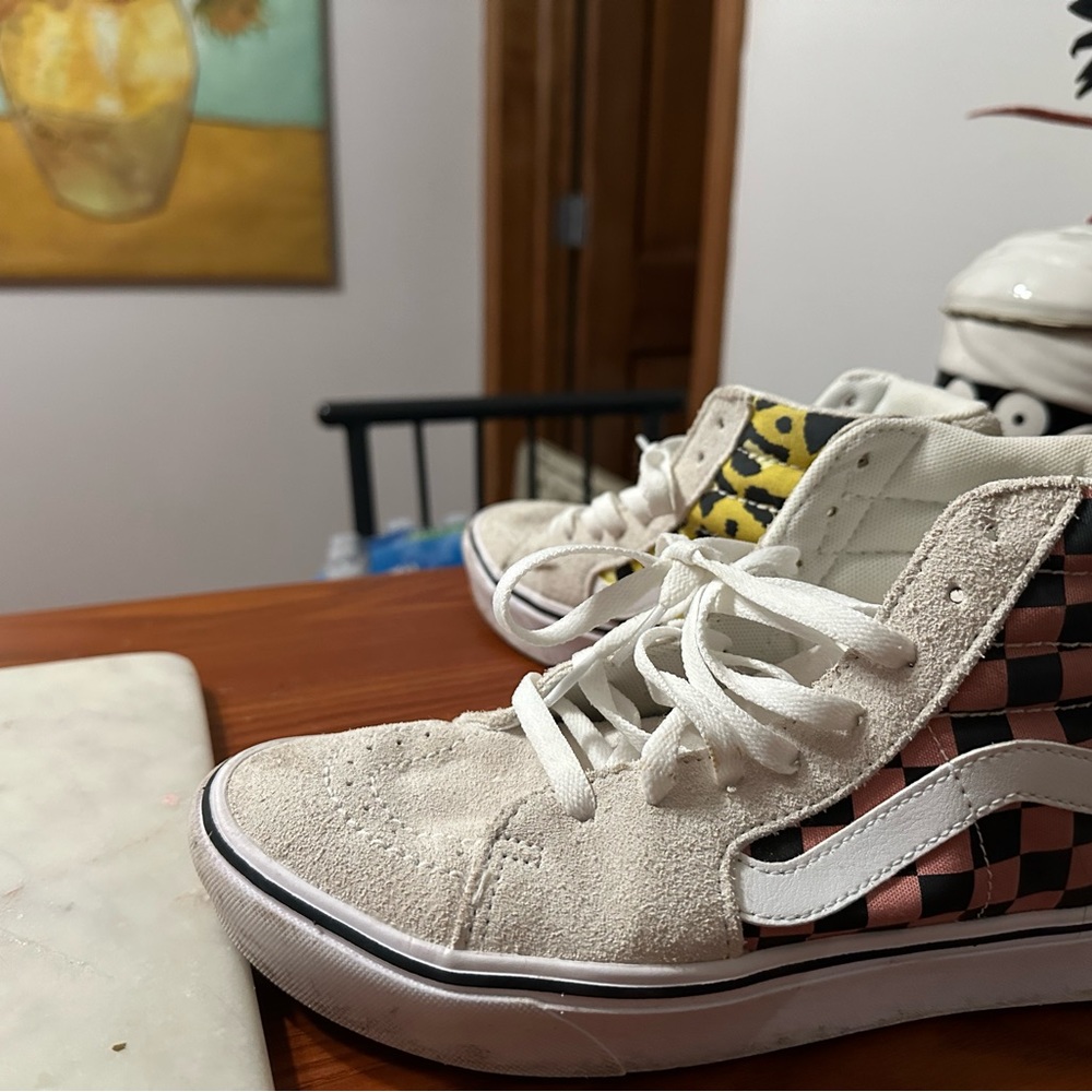 High top checkered vans